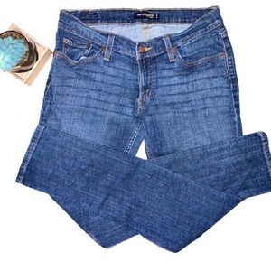 🌲 Levi’s too superlow 524 jeans blue size 9M